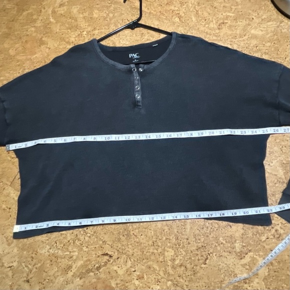 PAC Cares Family Time Waffle Knit Long Sleeve Boxy Henley Crop Top Sz M - Picture 6 of 7